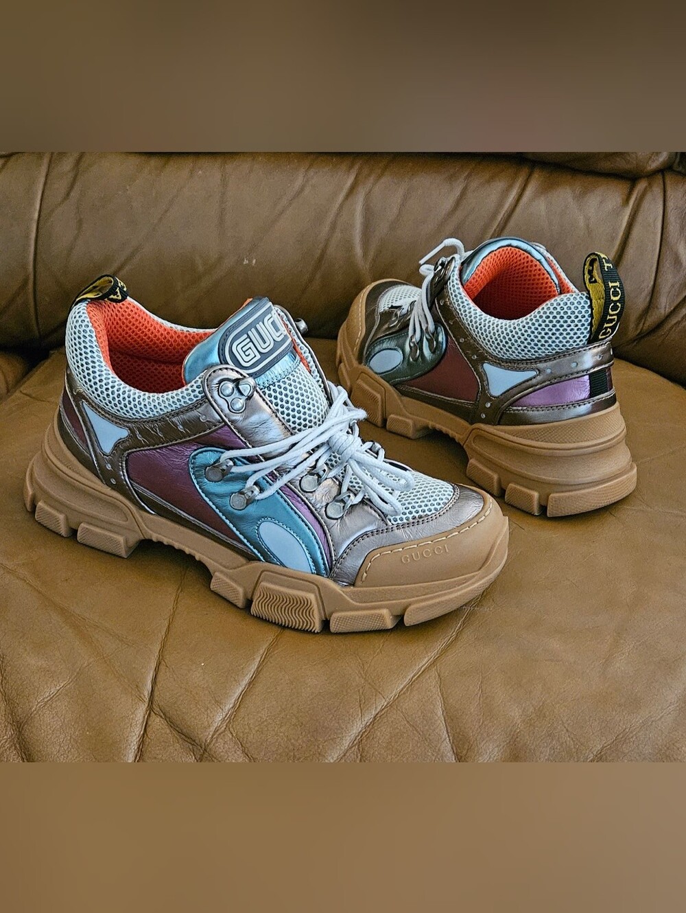Women's (UNISEX) Gucci Flashtrek Team Leather Sneakers SIZE 7 WOMEN or SZ 6 MEN.